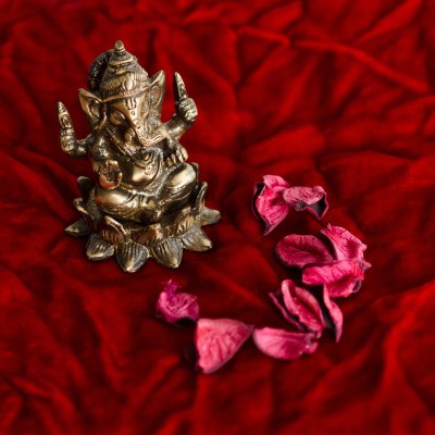 eCraftIndia Antique Finish Lord Ganesha on Lotus Decorative Showpiece  -  8 cm(Brass, Brown)