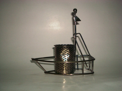 

Iron Penstand Decorative Showpiece - 12.7 cm(Iron, Black)