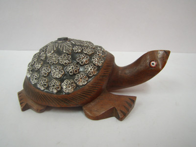 

Vinee Decorative Showpiece - 8 cm(Wooden, Multicolor)