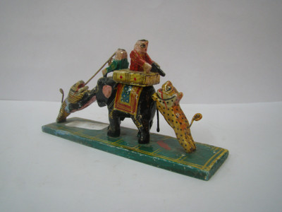 

Vinee Decorative Showpiece - 15 cm(Wooden, Multicolor)