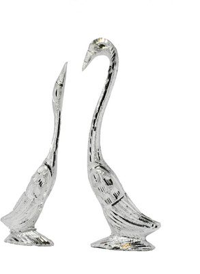 

Crafts For You Saras Couple Decorative Showpiece - 17 cm(Aluminium, Silver)