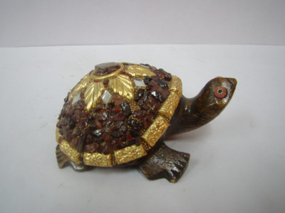

Vinee Decorative Showpiece - 5 cm(Wooden, Multicolor)