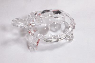 

Stoneware Decorative Showpiece - 8 cm(Crystal, White)