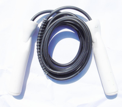 

Prokyde Stepup Freestyle Skipping Rope(White, Black, Length: 275 cm), Black;white