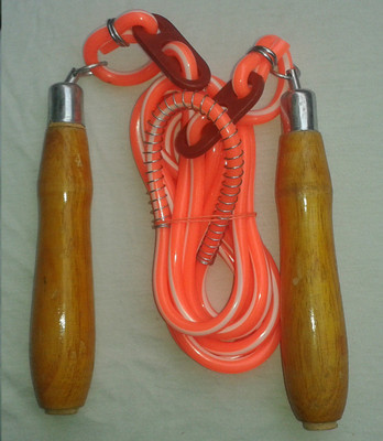 

Tima 503 Wooden Freestyle Skipping Rope(Multicolor, Length: 279 cm)