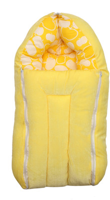 

FabSeasons Hand Carrier Sleeping Bag(Yellow