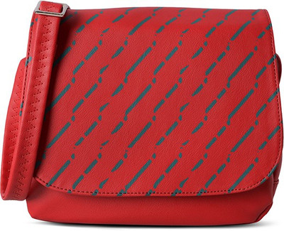 

Baggit Women Casual Red PU Sling Bag