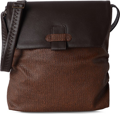 

Baggit Women Casual Brown PU Sling Bag