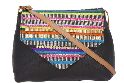 

Desi Drama Queen Girls Casual Black PU Sling Bag