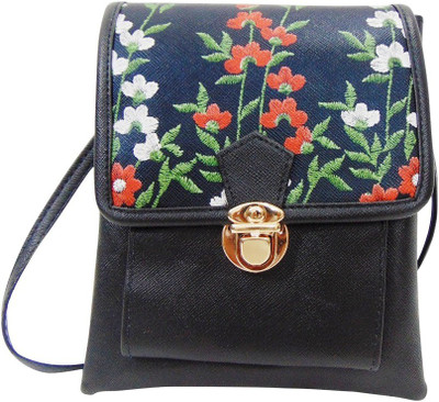 

Estoss Women Casual Black PU Sling Bag