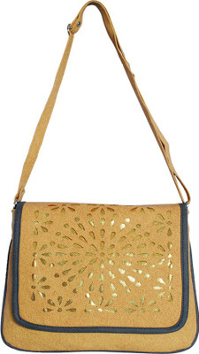 

Kshipra Fashion Women Casual Grey Leatherette Sling Bag