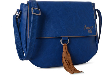 

Baggit Women Casual Multicolor Rexine Sling Bag