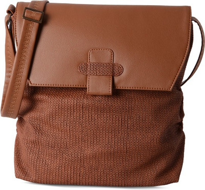 

Baggit Women Casual Tan PU Sling Bag