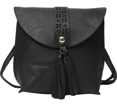 

Hawai Women Evening/Party Black PU Sling Bag