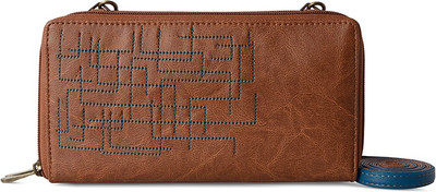 

Baggit Women Tan PU Sling Bag