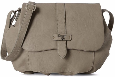 Baggit Women Casual Beige PU Sling Bag