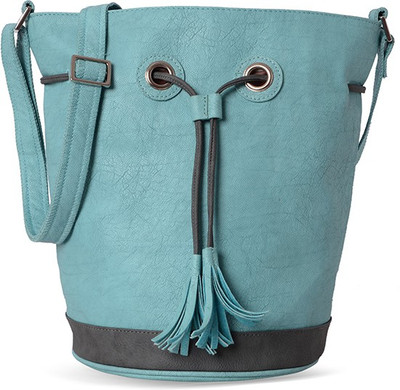 

Baggit Casual Blue Clutch