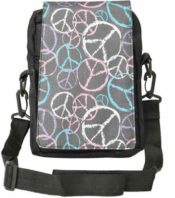 

Goldendays Men Casual Black Polyester Sling Bag