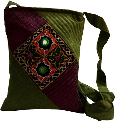 

Minky's Decor Girls Casual Green, Purple Polyester, Silk, Cotton Sling Bag