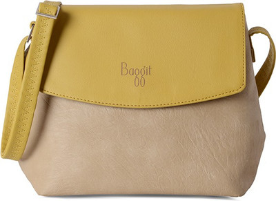 

Baggit Women Beige PU Sling Bag