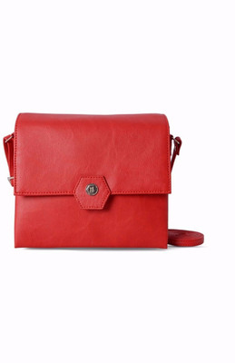 

Baggit Women Casual Red PU Sling Bag
