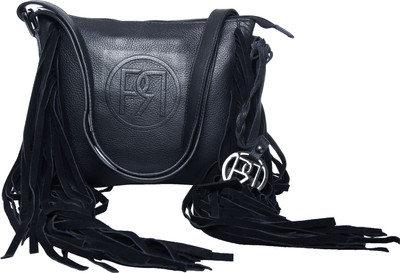 

Phive Rivers Women Casual Black Genuine Leather Sling Bag