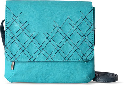 

Baggit Casual Blue Clutch