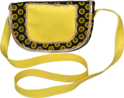 

Angelfish Girls Casual Multicolor Leatherette Sling Bag