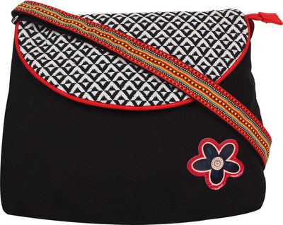 

Anekaant Women Casual Black Canvas Sling Bag