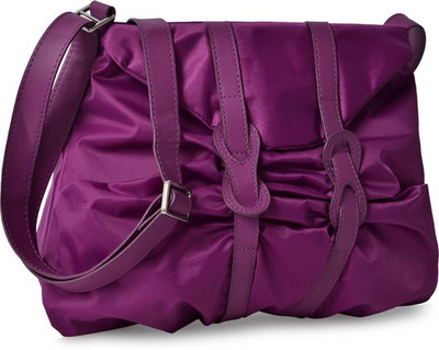 

Baggit Women Casual Purple Nylon Sling Bag