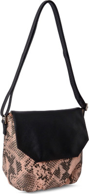 

Baggit Women Casual Beige PU Sling Bag
