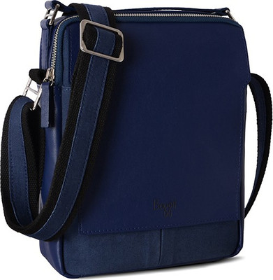 

Baggit Women Casual Blue Rexine Sling Bag