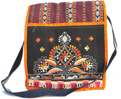 

Modish Designs Women Casual Multicolor Canvas Messenger Bag