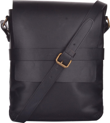 

LAWMAN PG3 Men Casual Black PU Sling Bag