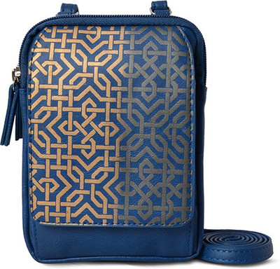 

Baggit Women Casual Blue PU Sling Bag