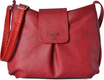 

Baggit Women Casual Maroon PU Sling Bag