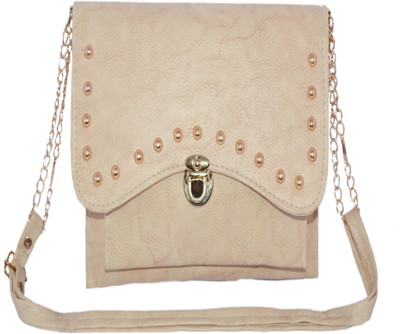 

Quick Fashion Women Evening/Party Beige PU Sling Bag