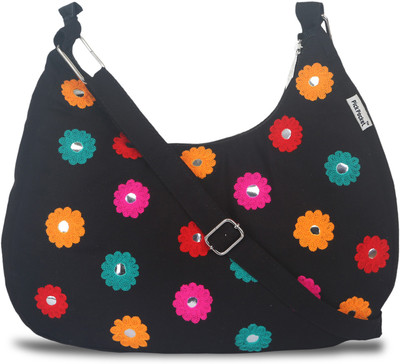 

Pickpocket Girls Casual Black Canvas Sling Bag