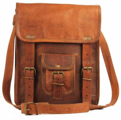 

CRAFAT Men & Women Casual Brown Genuine Leather Messenger Bag