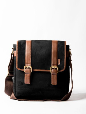 

Srota Men Casual Black Genuine Leather Sling Bag