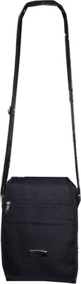 

Apnav Boys & Girls Casual Black Polyester Sling Bag