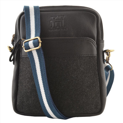 

Hammer Coal Men & Women Casual Black Genuine Leather Sling Bag