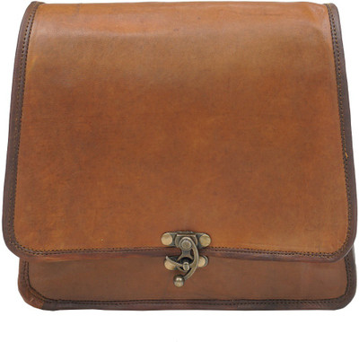 

Pranjals House Women Casual Brown Leatherette Messenger Bag