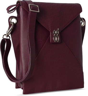 

Baggit Women Casual Red Rexine Sling Bag