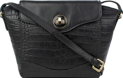 

Hidesign Women Casual Black Genuine Leather Sling Bag