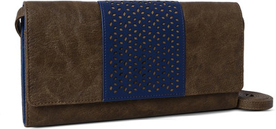 

Baggit Casual Brown Clutch
