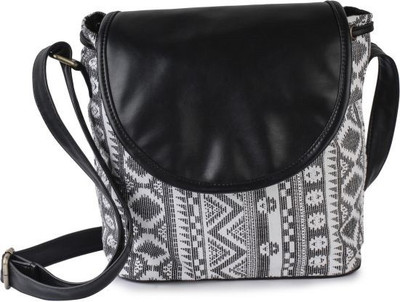 

Ayeshu Women Casual Black, White Canvas Sling Bag
