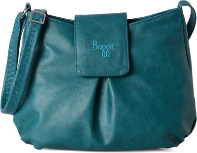 

Baggit Women Casual Green PU Sling Bag