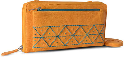 

Baggit Women Casual Yellow Rexine Sling Bag