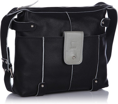 

Fume Men & Women Casual Black Genuine Leather Sling Bag